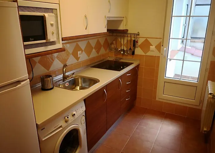 Torre De Gredos * 아레나스 데 산 페드로